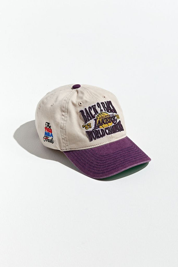 Mitchell & Ness UO Exclusive LA Lakers Back To Back Champs Baseball Hat